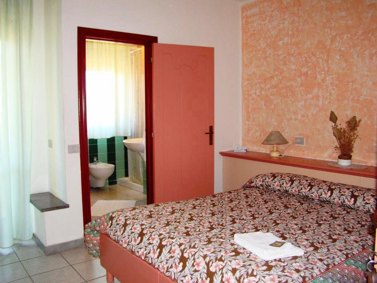 Hotel S'Ustiarvu- Nuova Gestione Cala Liberotto Zewnętrze zdjęcie