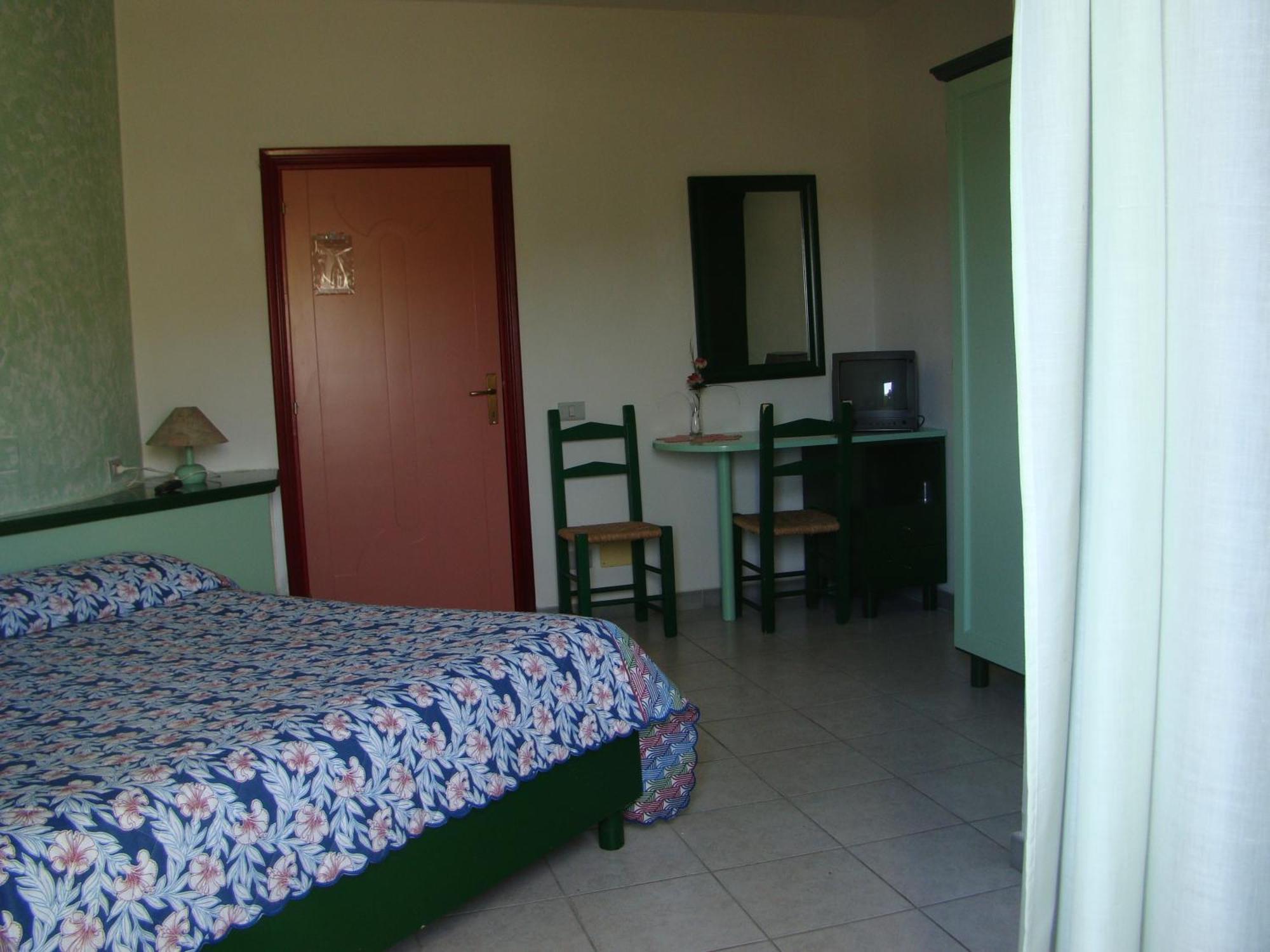 Hotel S'Ustiarvu- Nuova Gestione Cala Liberotto Zewnętrze zdjęcie